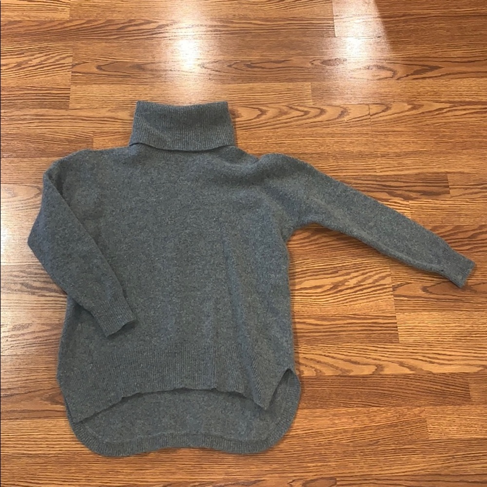 100% Lambs Wool Gray Turtleneck from Madewell